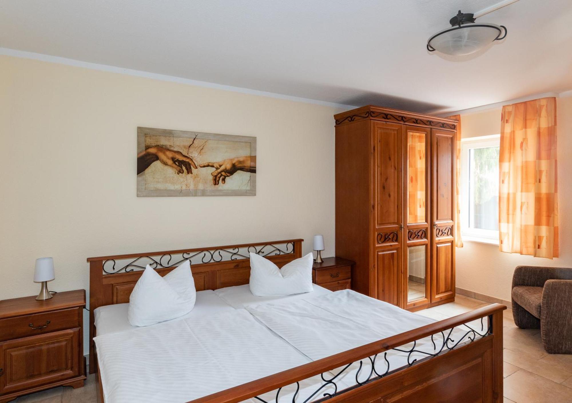 Wassermannapartments Бург Екстериор снимка